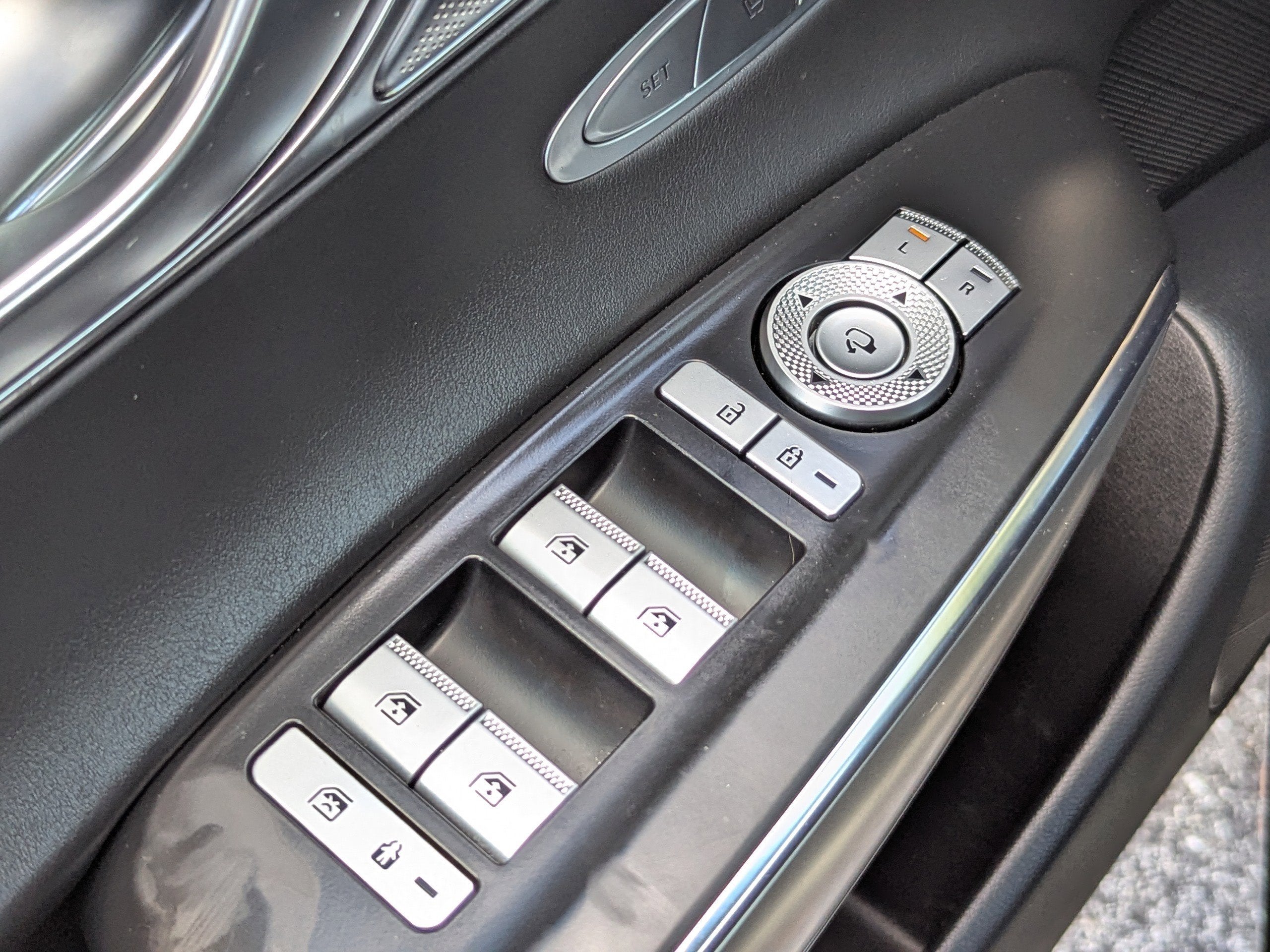 2022 Genesis GV70 2.5T