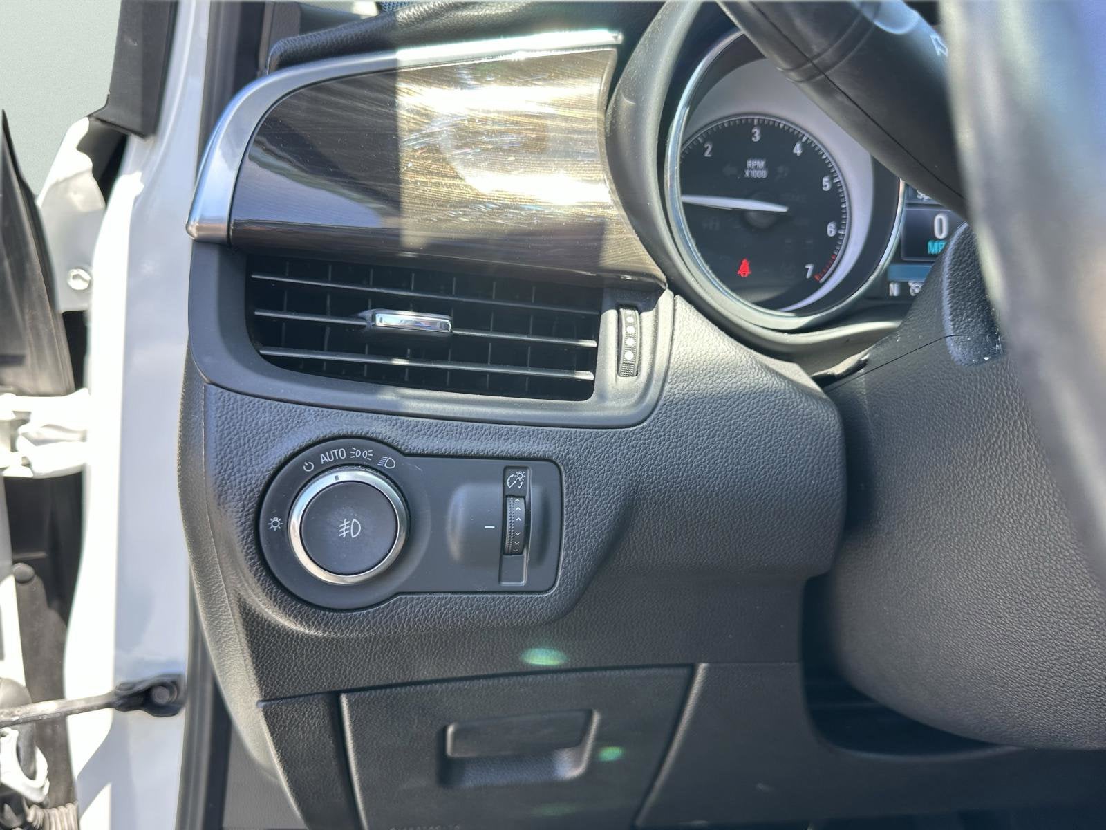 2020 Buick Envision Essence Group