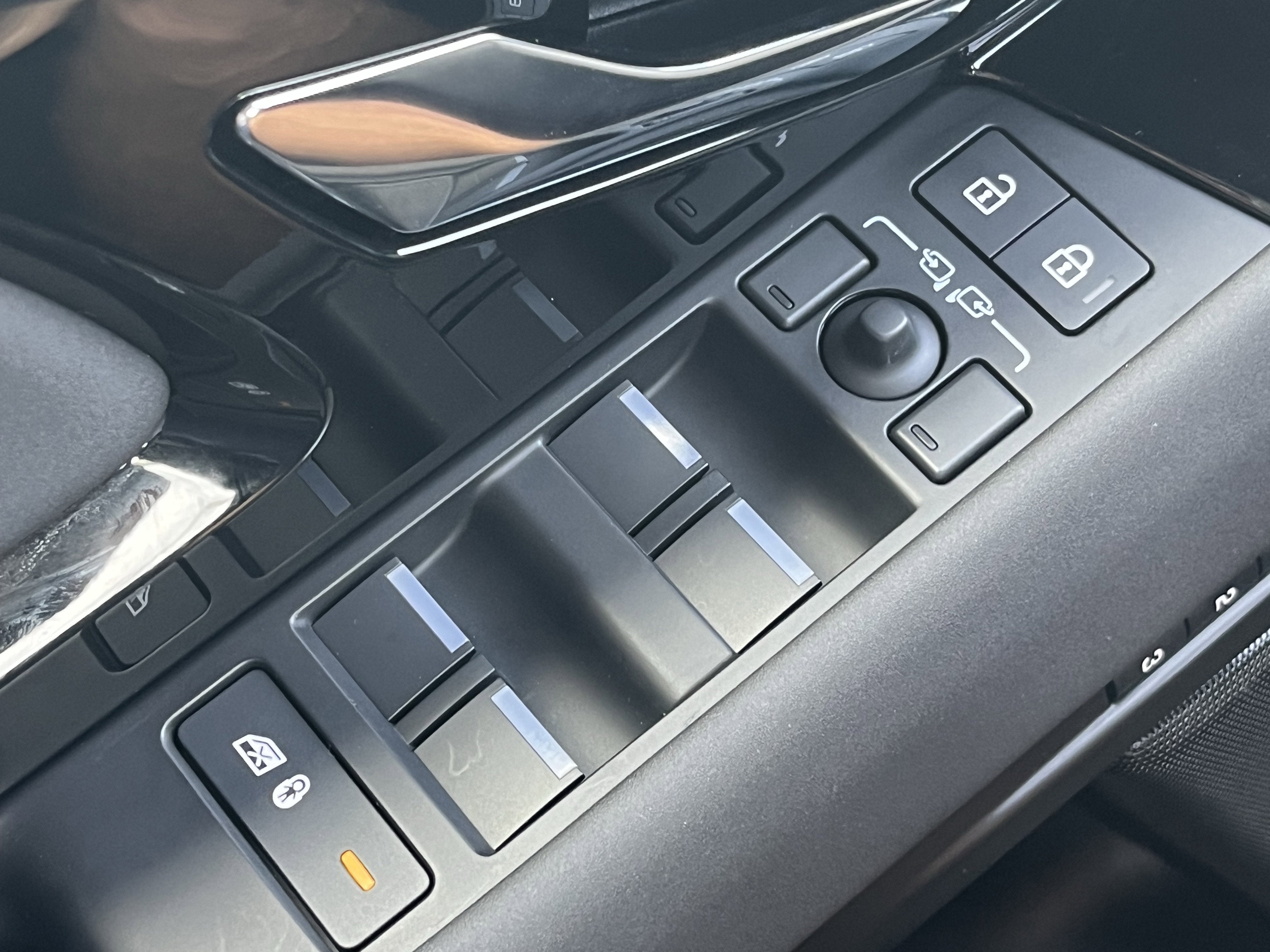 2026 Land Rover Range Rover Evoque Dynamic SE