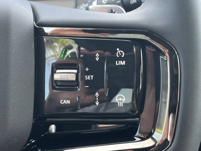 2026 Land Rover Range Rover Evoque Dynamic SE