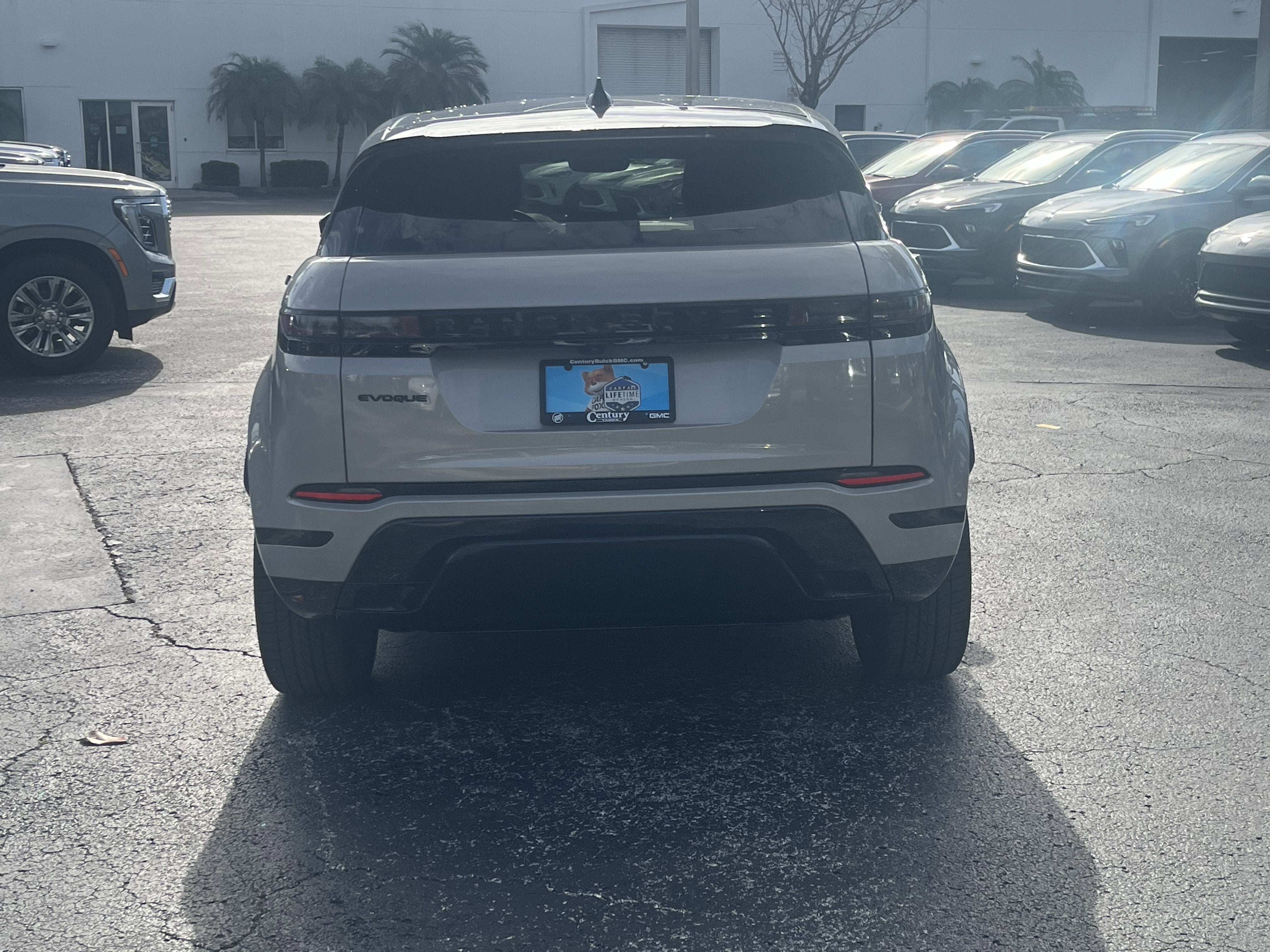 2026 Land Rover Range Rover Evoque Dynamic SE