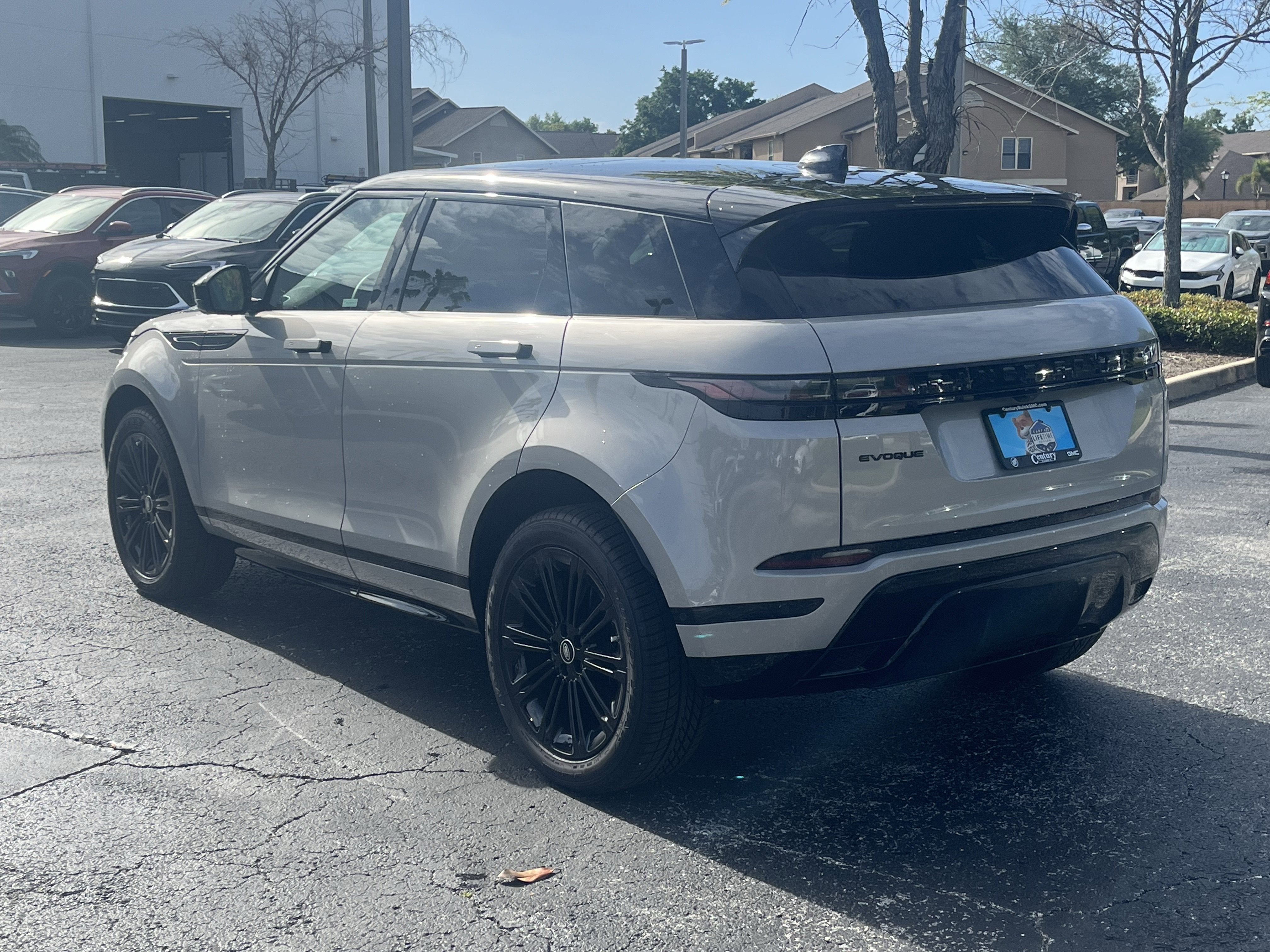 2026 Land Rover Range Rover Evoque Dynamic SE