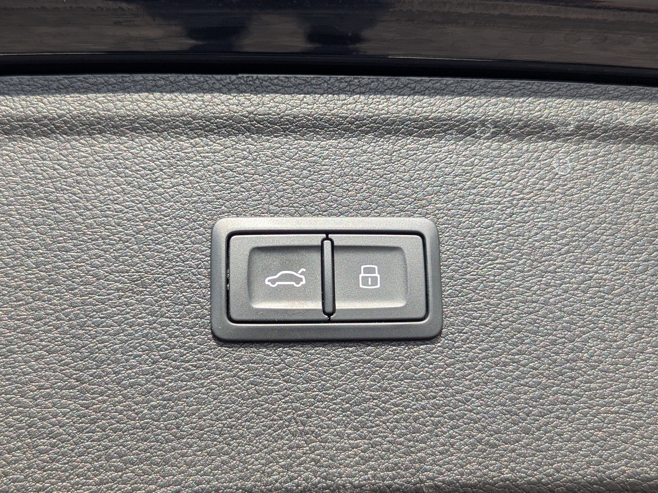 2022 Audi SQ5 Premium Plus