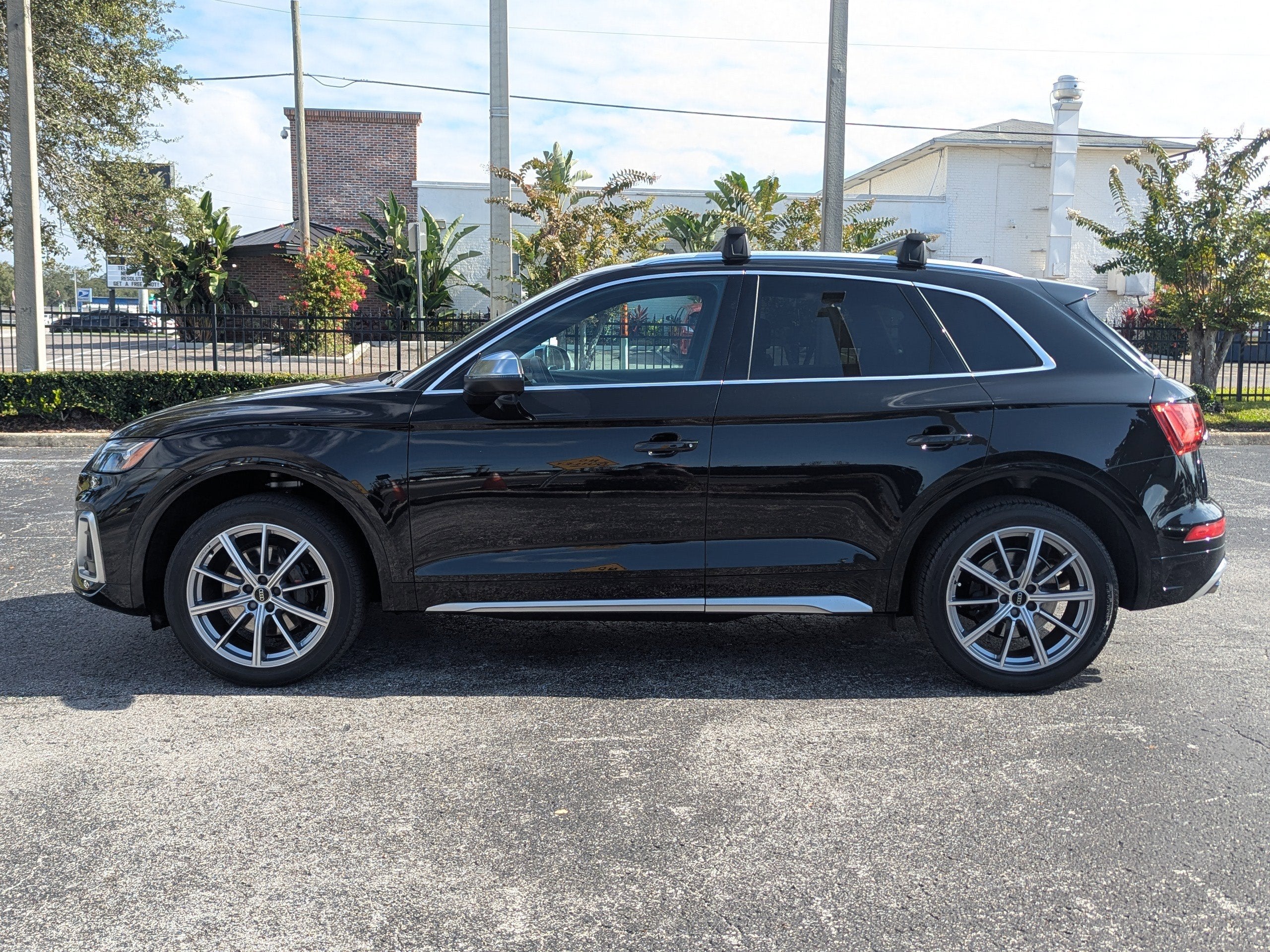 2022 Audi SQ5 Premium Plus
