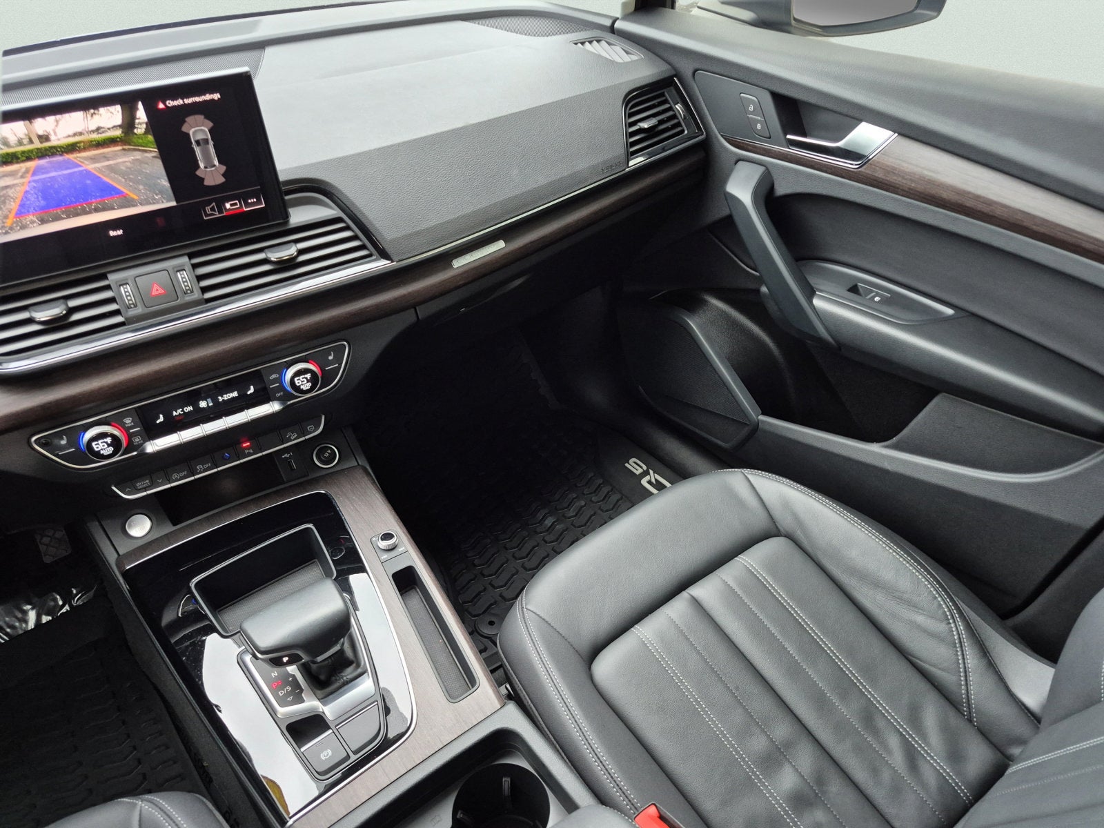 2023 Audi Q5 S line Premium