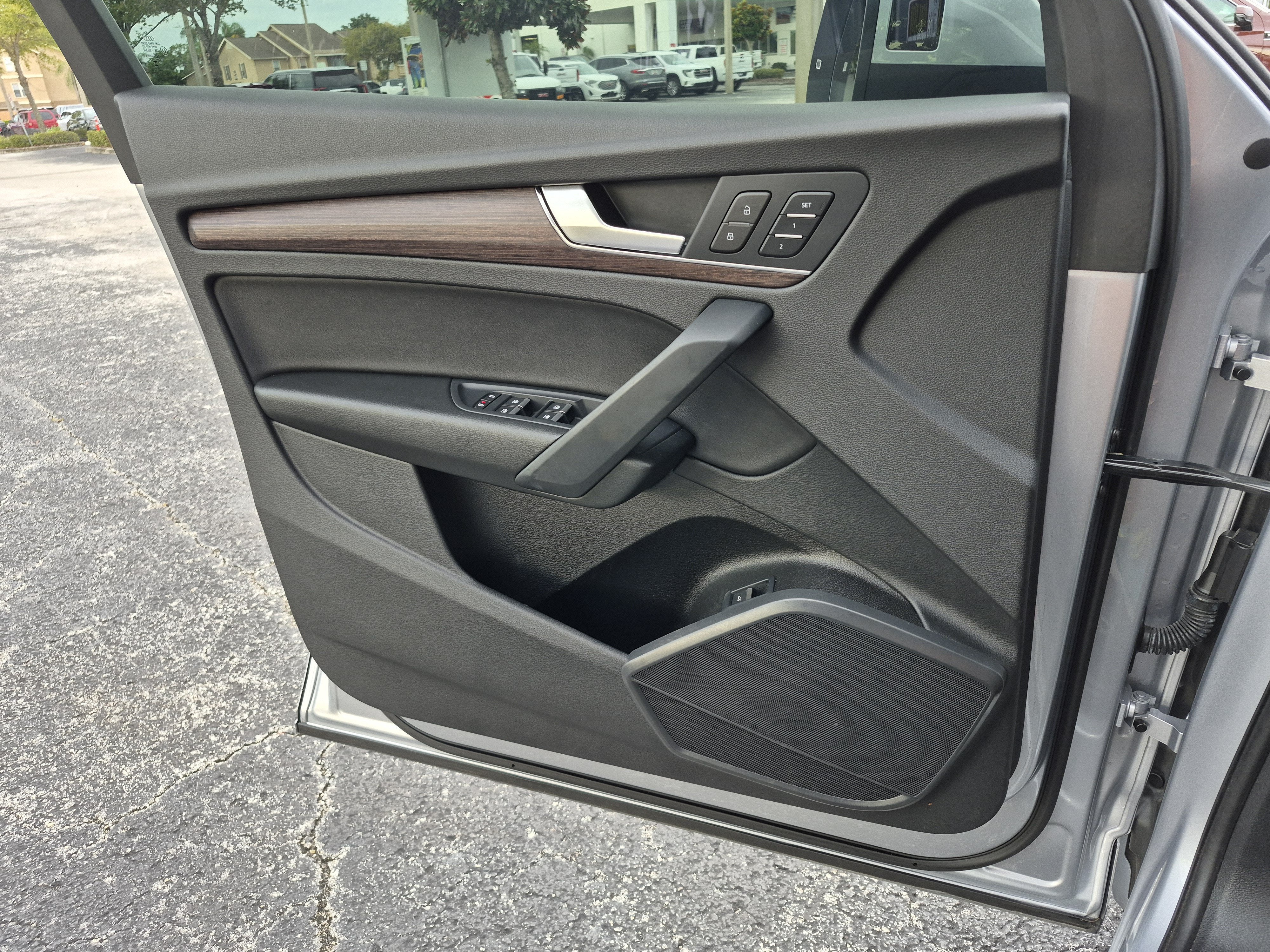 2023 Audi Q5 S line Premium