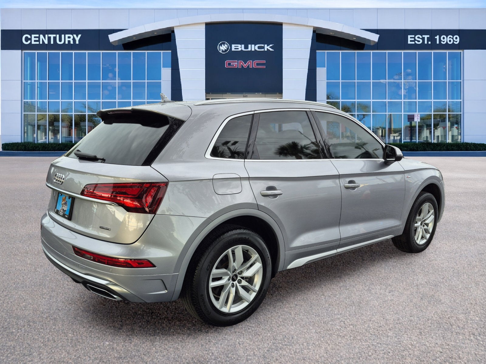 2023 Audi Q5 S line Premium