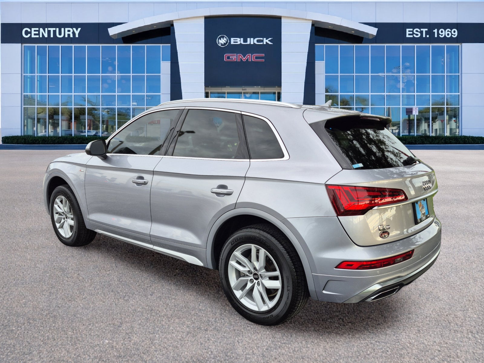 2023 Audi Q5 S line Premium