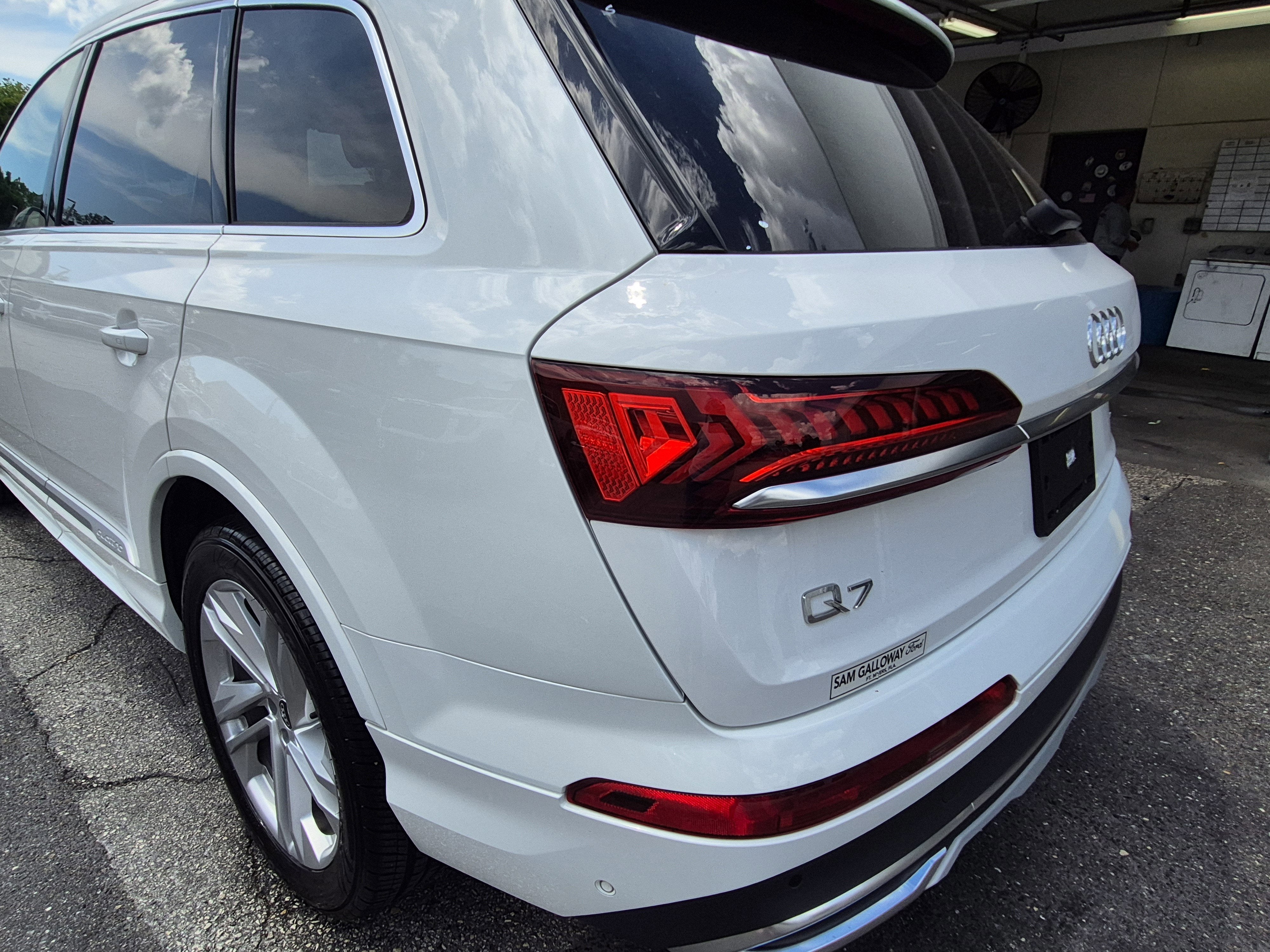 2021 Audi Q7 Premium Plus