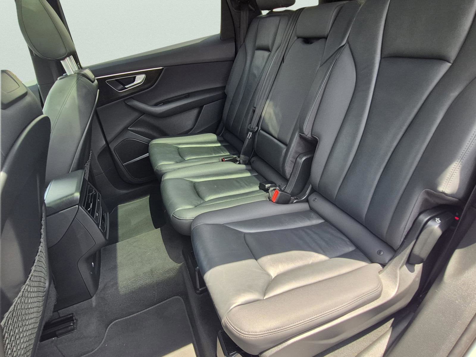 2021 Audi Q7 Premium Plus