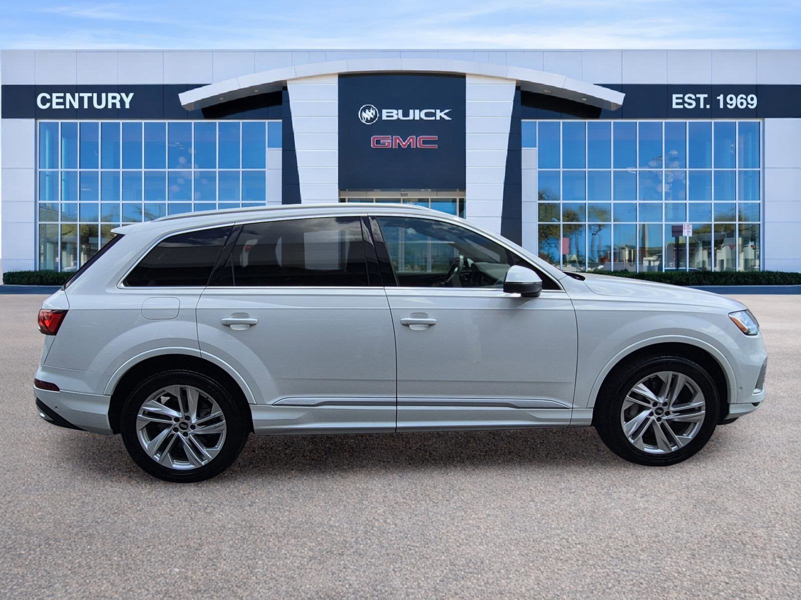 2021 Audi Q7 Premium Plus