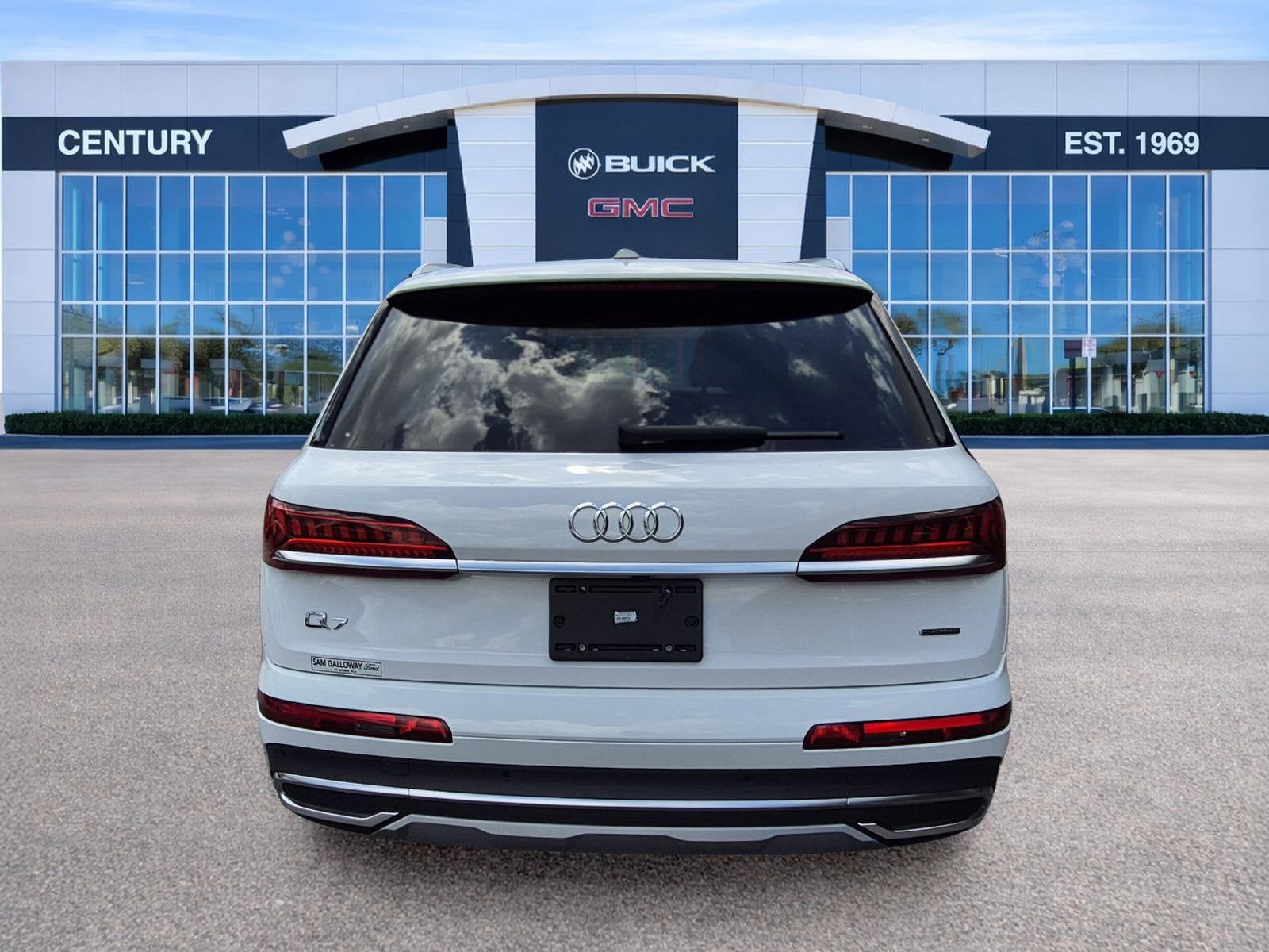 2021 Audi Q7 Premium Plus