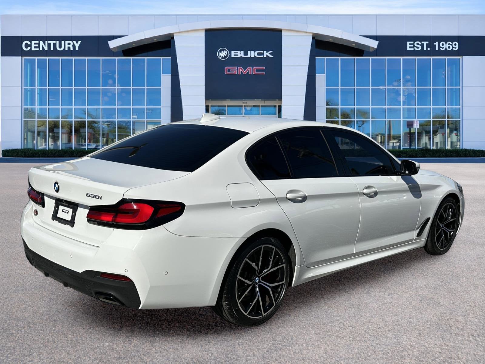 2022 BMW 5 Series 530i
