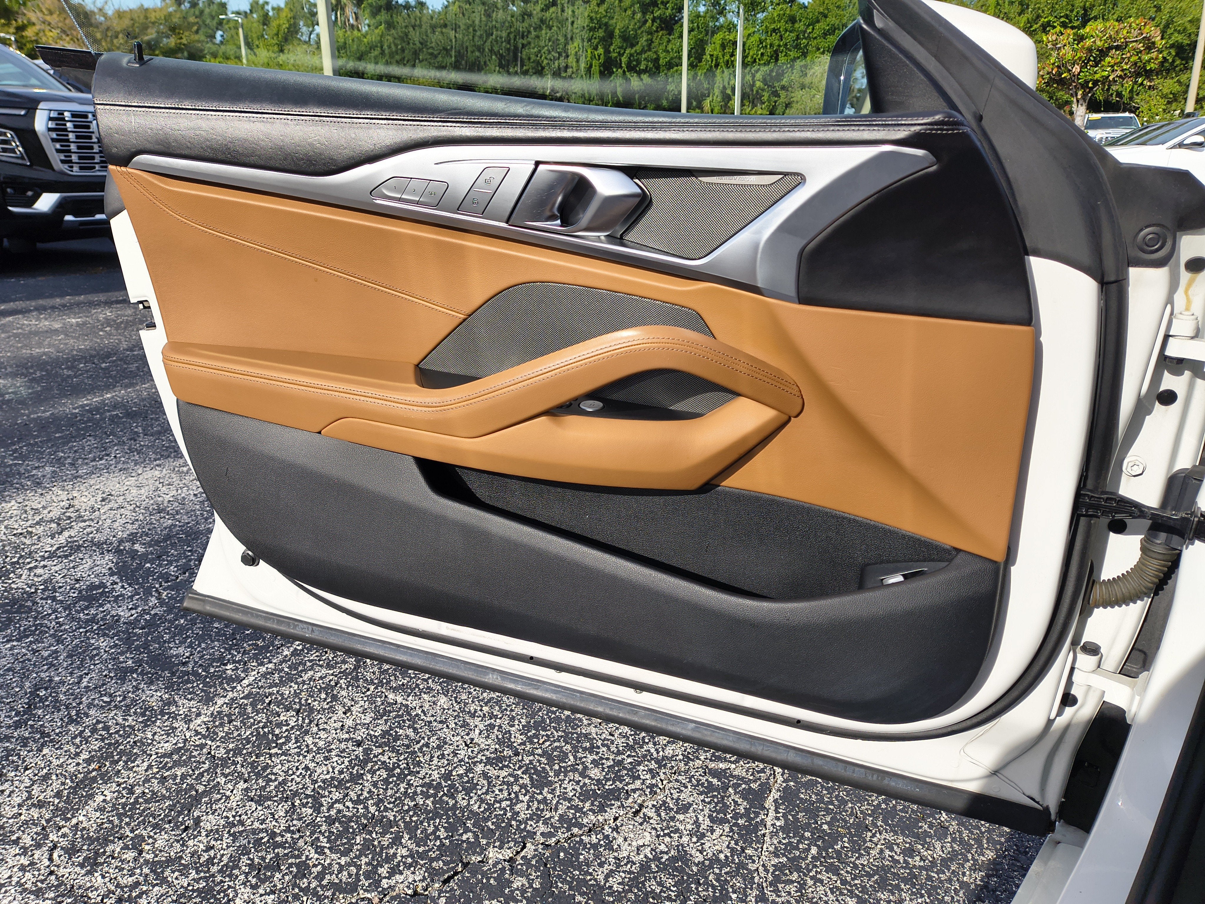 2020 BMW 8 Series 840i